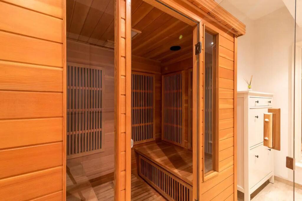 Moscova - Garibaldi Lusso, Sauna E Idromassaggio Мілан Екстер'єр фото