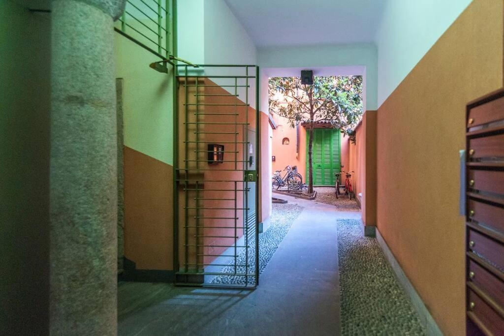 Moscova - Garibaldi Lusso, Sauna E Idromassaggio Мілан Екстер'єр фото